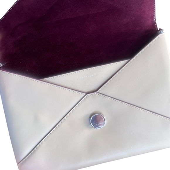 Tory Burch Smooth Leather Envelope Chain Shoulder Bag Nude, Burgundy Interior - Picture 6 of 8